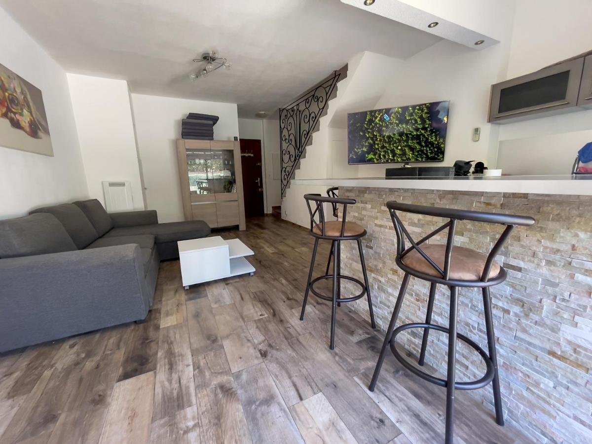 Appartement Maenat Borgo  Exterior photo